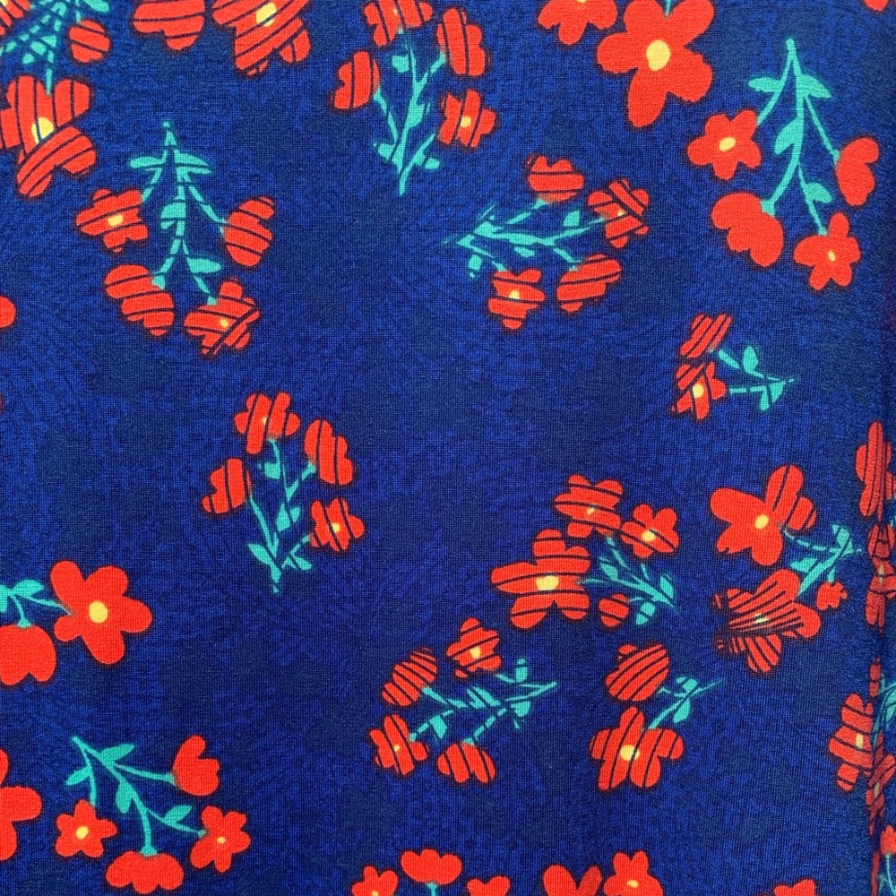 LuLaRoe Irma Top - Picture 3 of 7